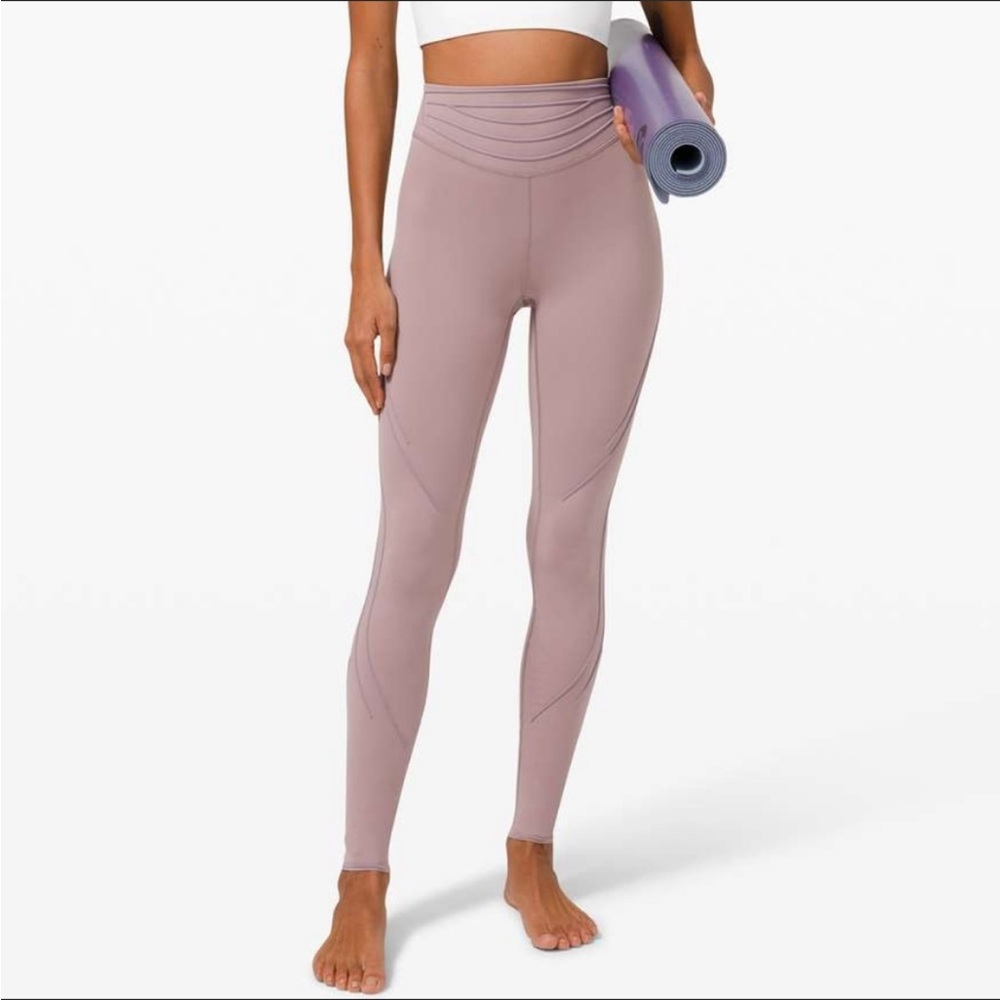 Lululemon Get In Line Super High Rise Tight 28" size 4 - Picture 5 of 11